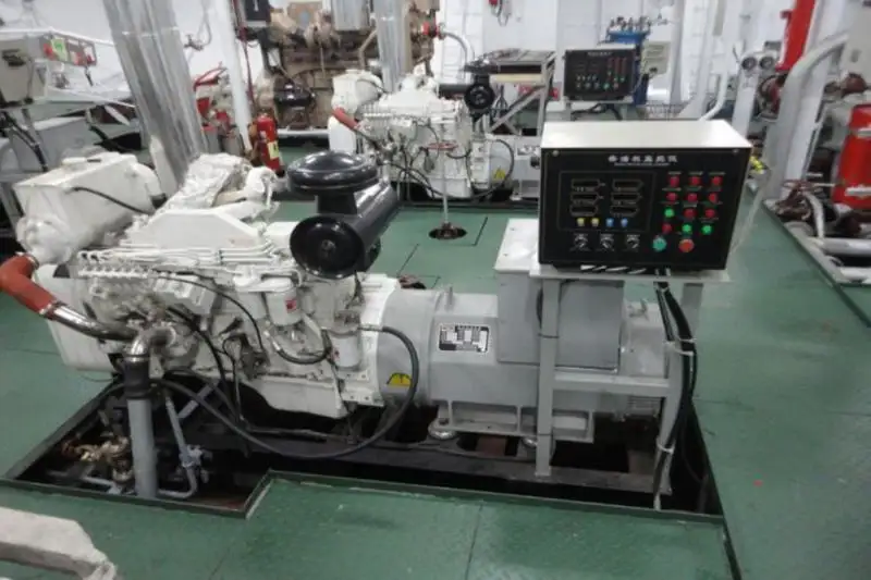 kapal RORO pikeun dijual