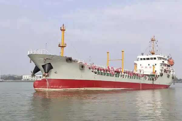 tanker minyak, tanker kimiawi pikeun dijual