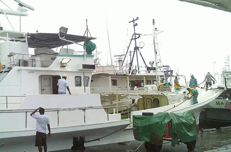 Kapal garis panjang pikeun dijual