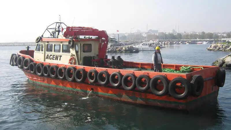 Tow boat pikeun dijual