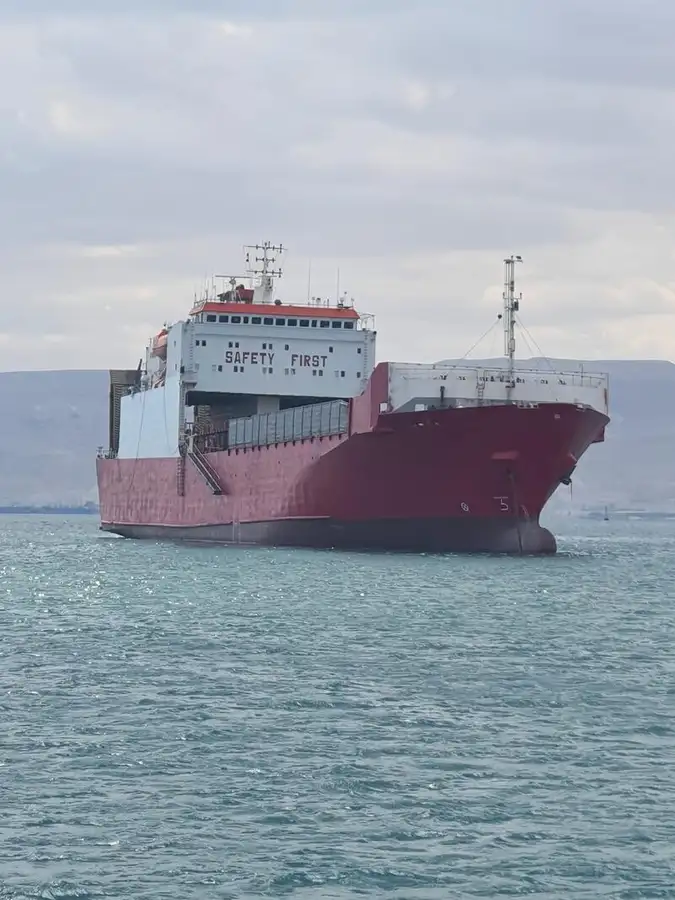 kapal RORO pikeun dijual