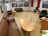 Tongkang pamondokan pikeun dijual