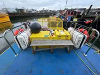 Parahu awak pikeun dijual