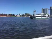 Kapal motor pikeun dijual