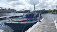 Kapal survey pikeun dijual