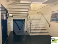 Tongkang pamondokan pikeun dijual