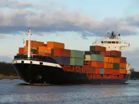 Kapal wadahna pikeun dijual