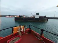 Tongkang pikeun dijual