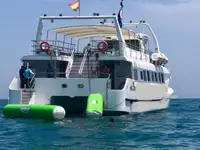 Kapal Ferry pikeun dijual