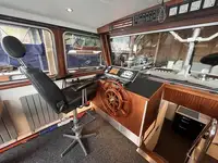 Parahu gawé pikeun dijual