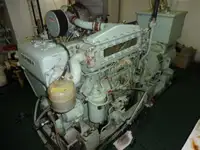 kapal RORO pikeun dijual